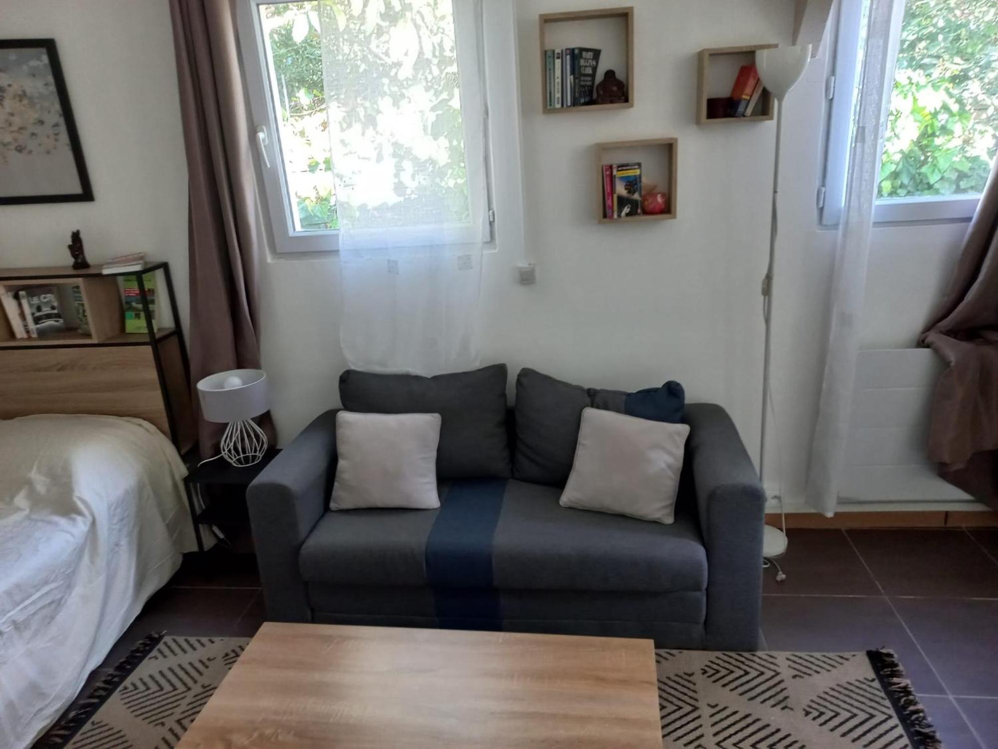Maisonnette Au Calme Gennevilliers Kültér fotó